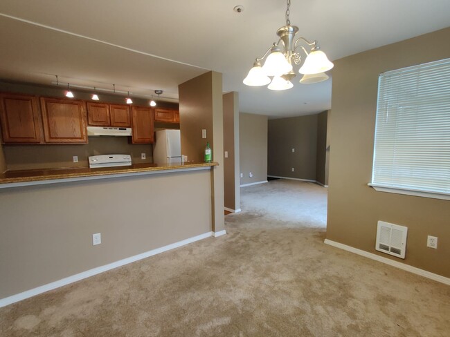 Building Photo - 7453 Newcastle Golf Club Rd