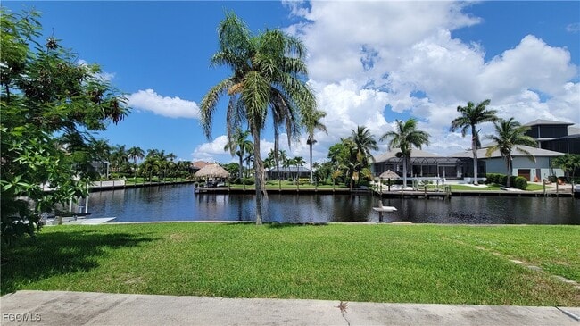 Building Photo - 5638 Riverside Dr