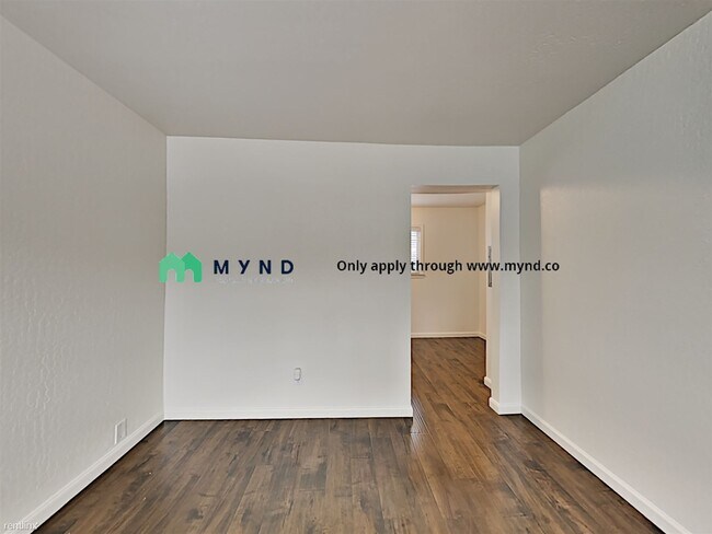 Foto del edificio - 1 br, 1 bath  - 729 Cherry St Apt 9 9