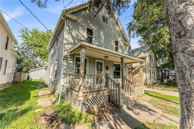 Building Photo - 3722 W 36th St