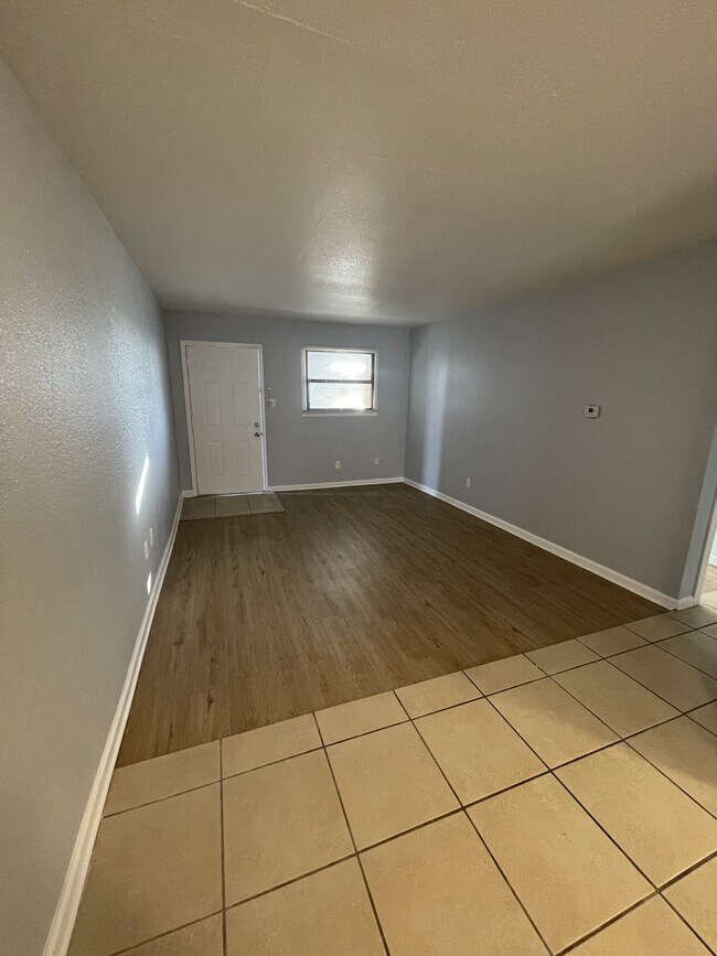 Foto del edificio - Westways