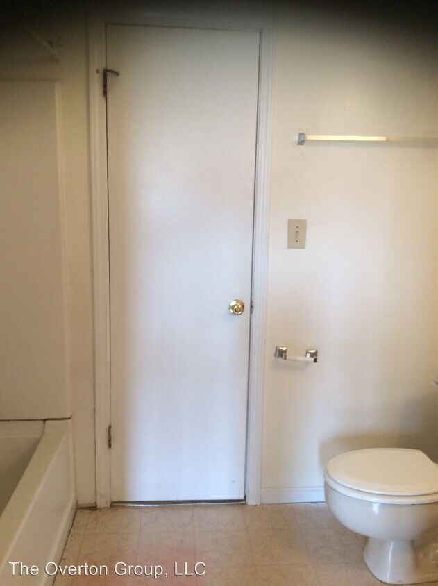 Foto del edificio - 1323 E 10th St