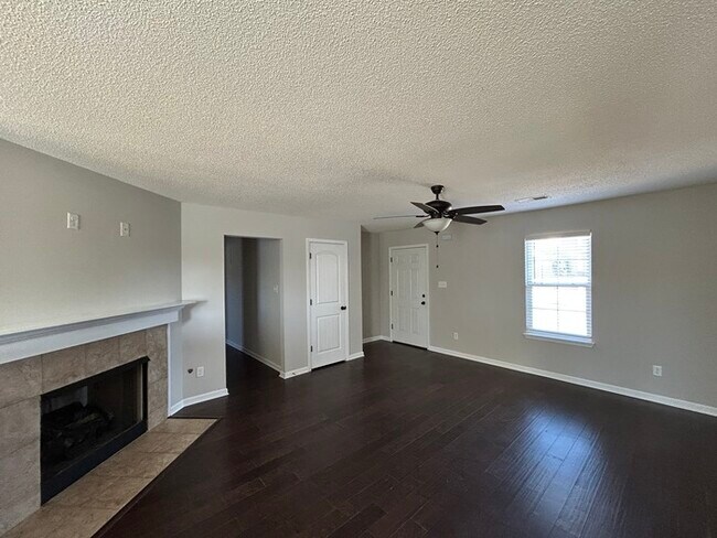 Building Photo - 5263 Blue Diamond St