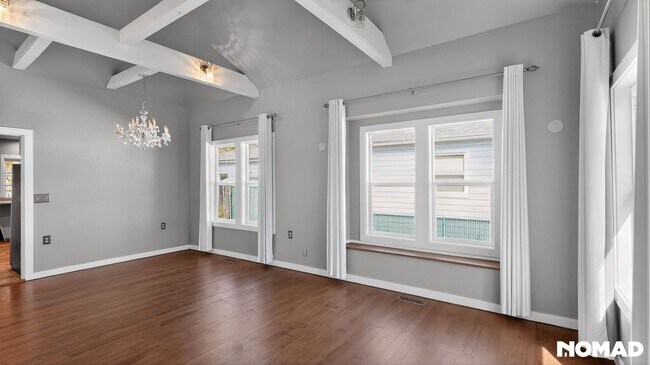 Foto del edificio - 1065 22nd St NE