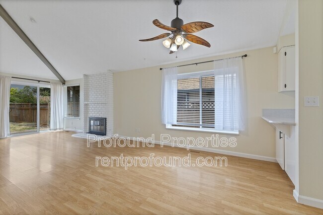Foto del edificio - 21560 SW Augusta St