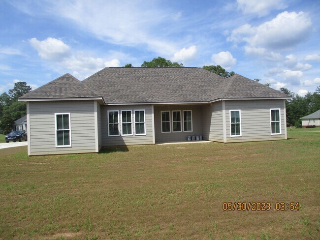 Foto del edificio - 158 Grand Island Dr