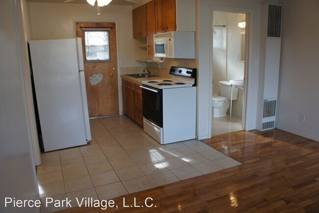 Foto del edificio - 1 br, 1 bath Apartment - 6103 West State S...