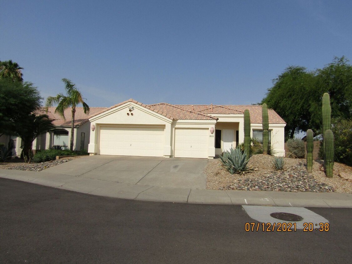 Primary Photo - BEAUTIFUL Scottsdale home