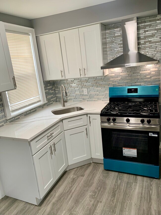 Foto del edificio - 3127 Mount Ephraim Ave