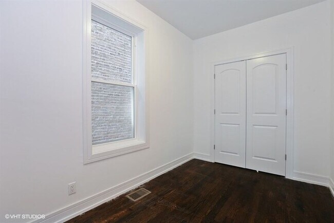 Foto del edificio - 3033 W Walnut St