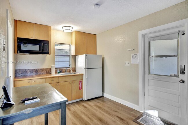 Foto del edificio - 1517 NW 12th Ave