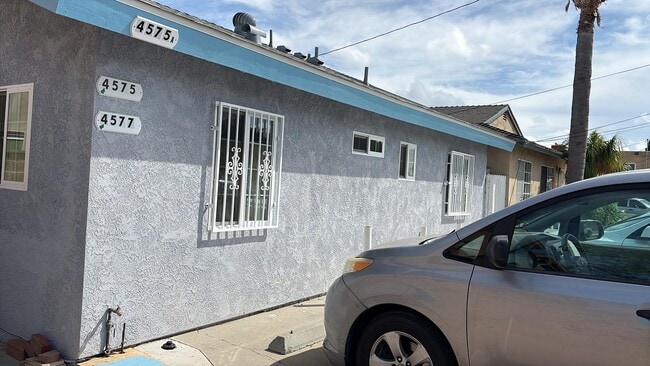 Building Photo - 4575 W 168th St