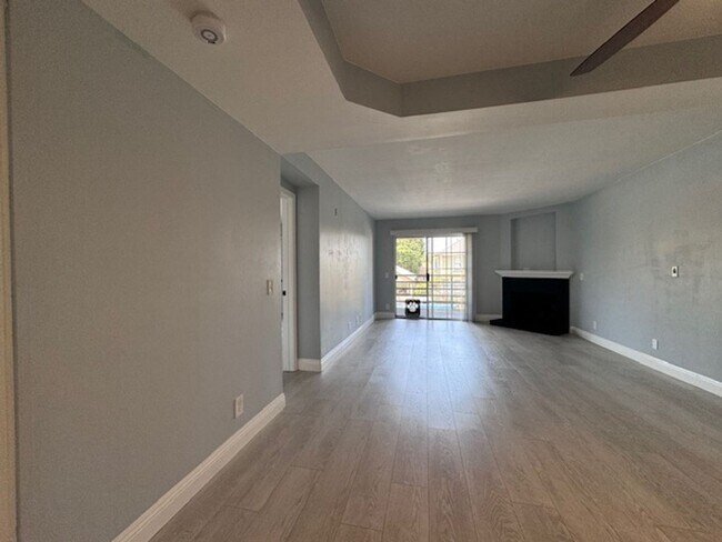 Foto del edificio - 535 W 4th St