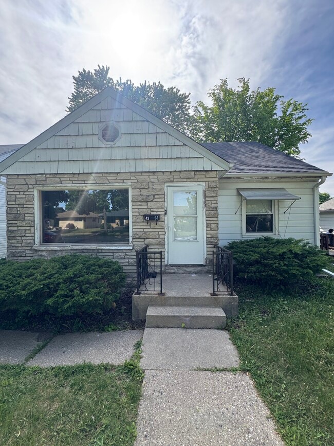 Building Photo - 4363 N 62nd St