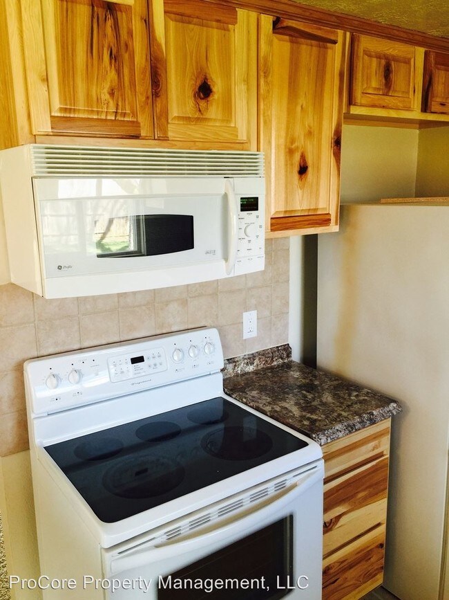 Foto del edificio - 3 br, 1.5 bath House - 8710 Winchester St
