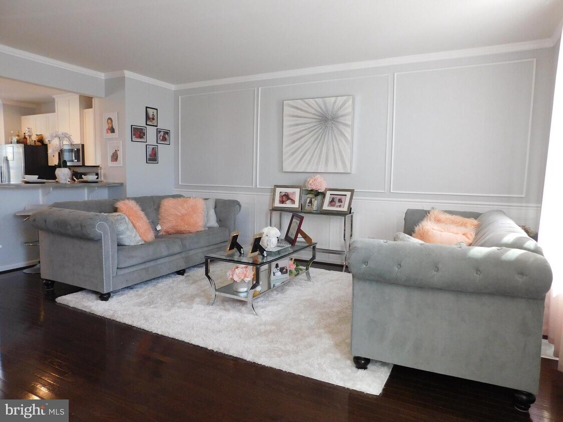 88 Benford Ln, Edgewater Park, NJ 08010 Townhome Rentals in Edgewater