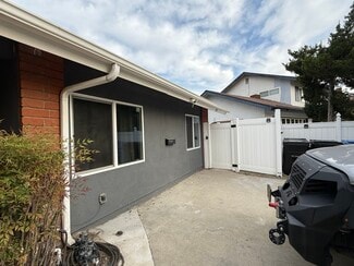 Building Photo - 474 Reims St