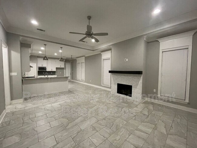 Building Photo - 12459 N Stumberg Villas Ct