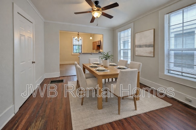 Foto del edificio - 424 Walnut Ct
