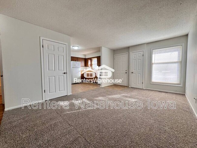 Foto del edificio - 830 Hartford Ave