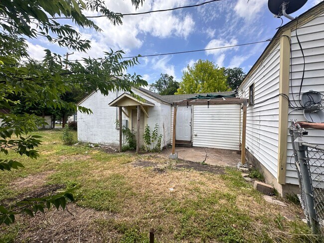 Building Photo - 3 bed 2 bath on corner lot in Temple, Tecas