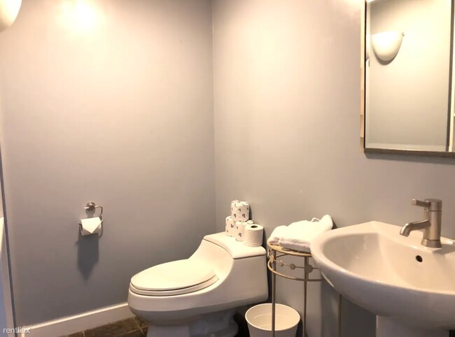 Foto del edificio - 252 Newbury St
