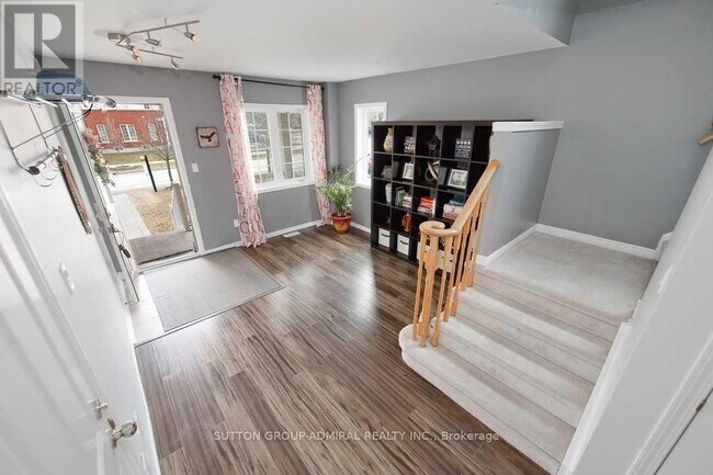 Photo du bâtiment - 152 Stonemount Crescent