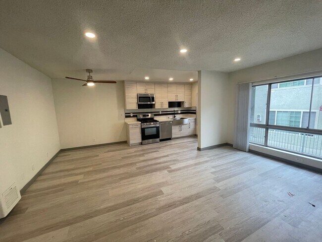 Foto del edificio - 3317 Keystone Av