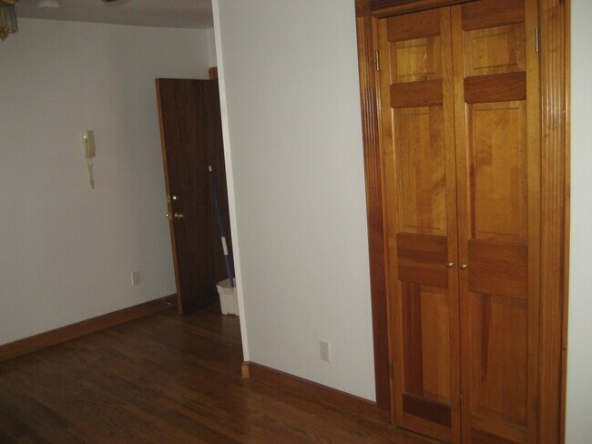 Foto del edificio - 81 South St