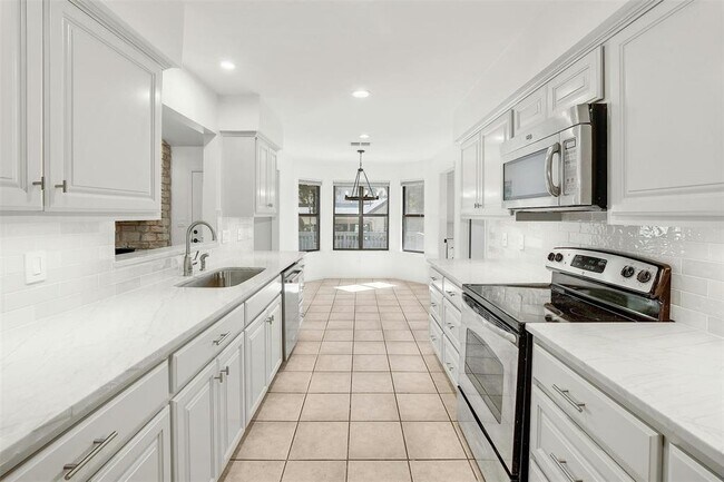 Building Photo - 3518 Peregrine Falcon Dr