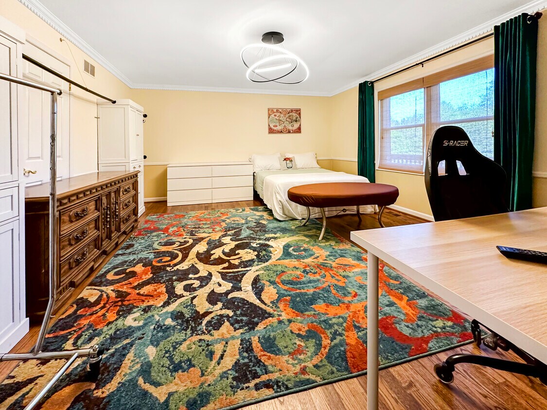 Foto principal - 6636 Isle of Skye Dr