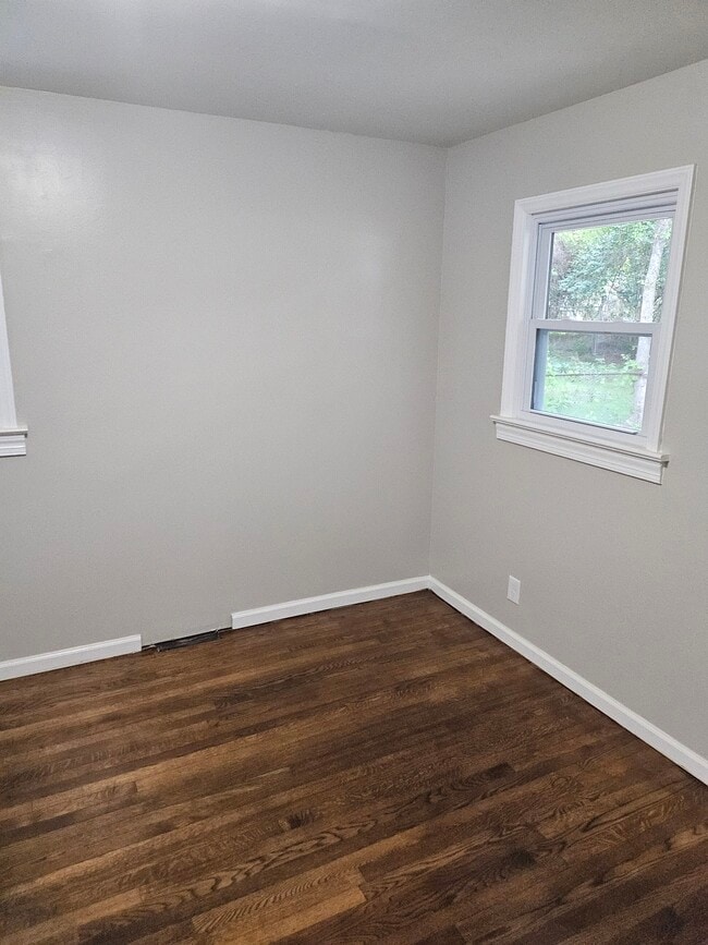 Building Photo - 607 McNair St