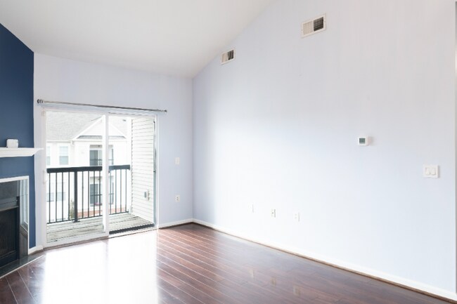Foto del edificio - 11351 Aristotle Dr