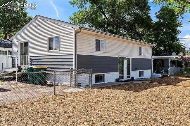 Building Photo - 232 S Hancock Ave Building Photo - 232 S Hancock Ave