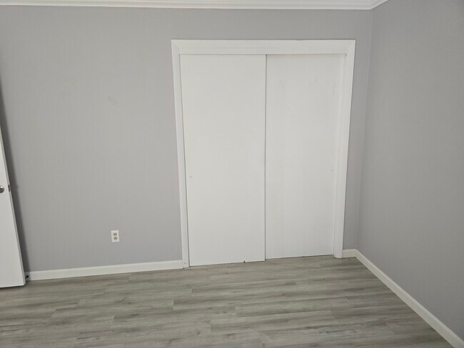 Foto del edificio - 510 N Gate Rd