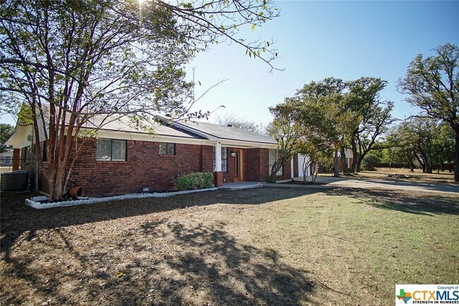 Building Photo - 4206 Tahuaya Dr