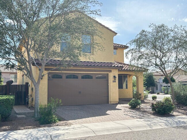 Building Photo - 5537 W Desert Hollow Dr