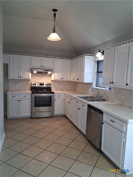 Building Photo - 3801 Riverrock Dr