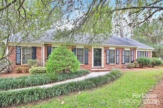 Building Photo - 1708 Lawton Bluff Rd
