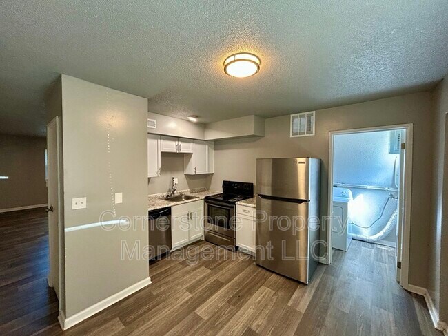 Foto del edificio - 2506 Redbud Ln