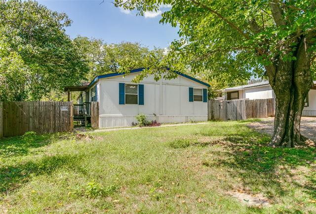 Foto del edificio - 1720 Hilltop Ln