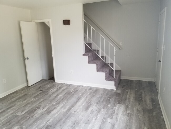 Living room - 1424 Archbold Ave NE