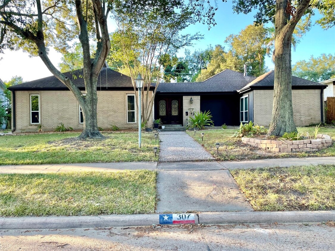 Foto principal - 307 Whitecap Dr