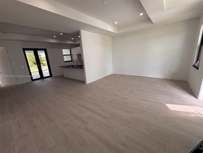 Foto del edificio - 2343 39th Ave NE
