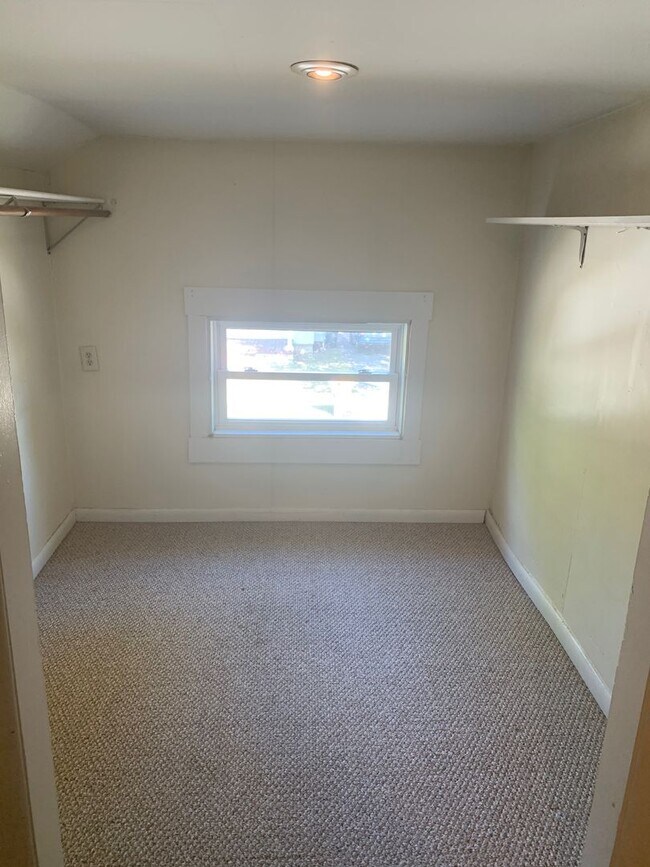 Foto del edificio - 408 E 16th St