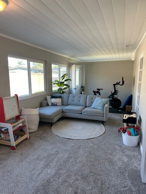 Foto del edificio - 15422 Norwich Cir