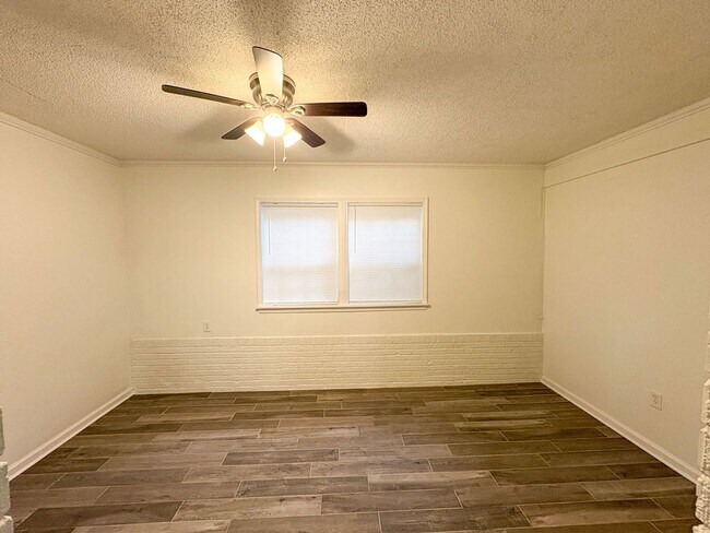 Foto del edificio - Updated 3 bedroom, 1 bathroom near Quince and Perkins