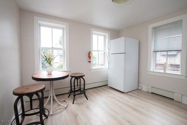 Foto del edificio - 17 N Franklin St