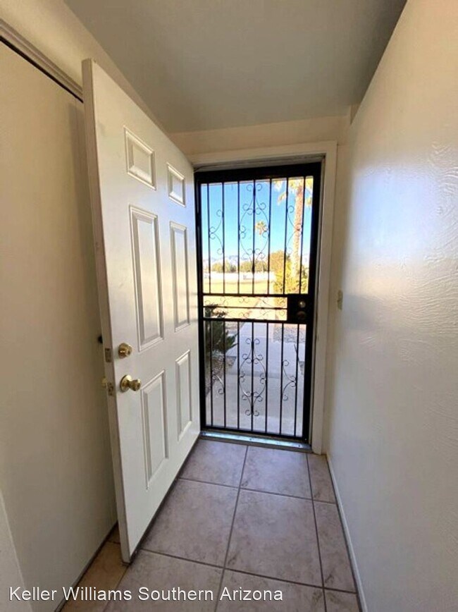 Building Photo - 1 br, 1 bath House - 7425 E Desert Spring Dr