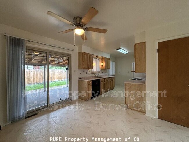 Foto del edificio - 8285 W Florida Ave